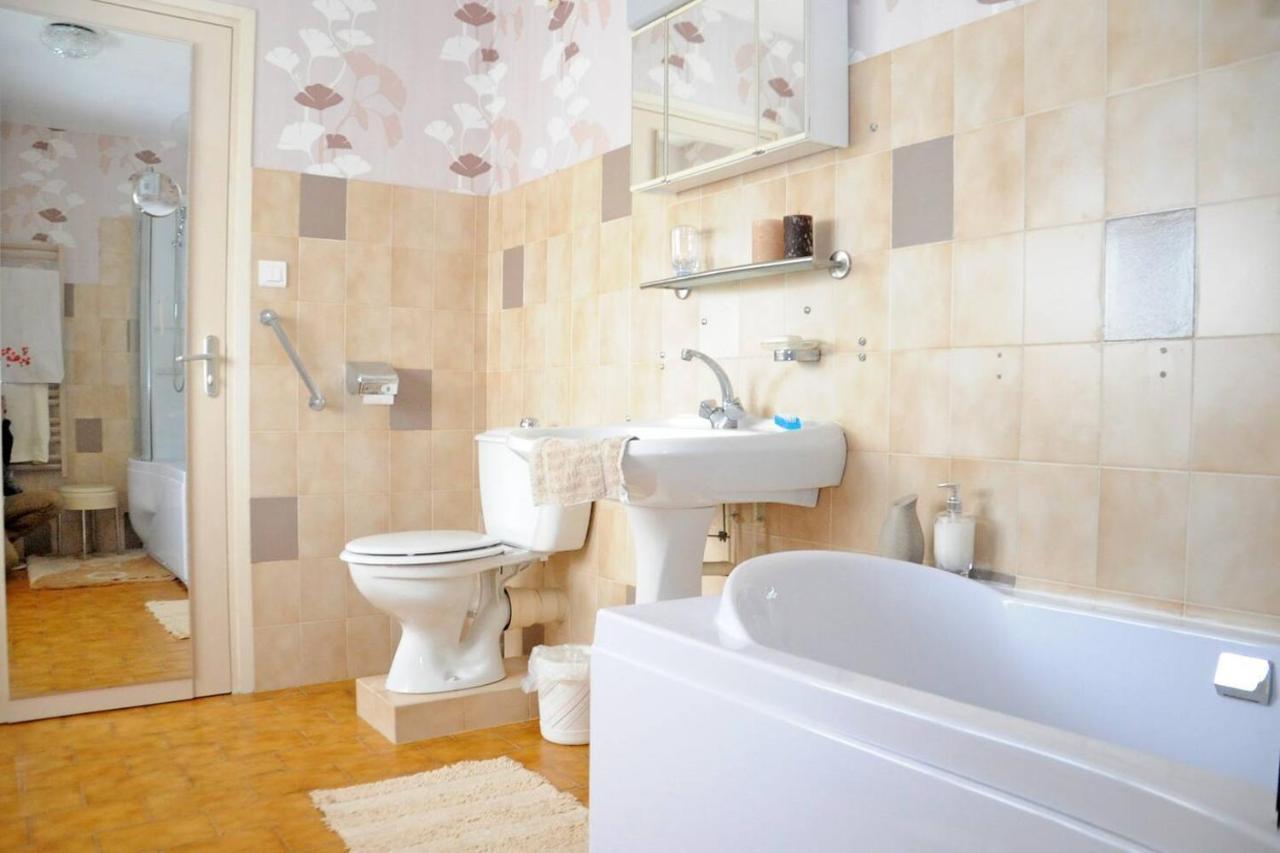 1 Bedroom House 20Min Walk To Centre In Tournus Luaran gambar